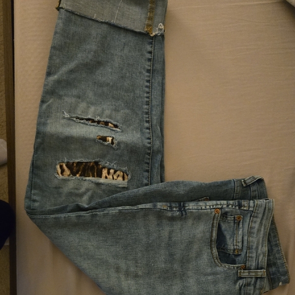 INC International Concepts Light Blue Embroidered Boyfriend Jeans - Picture 2 of 3